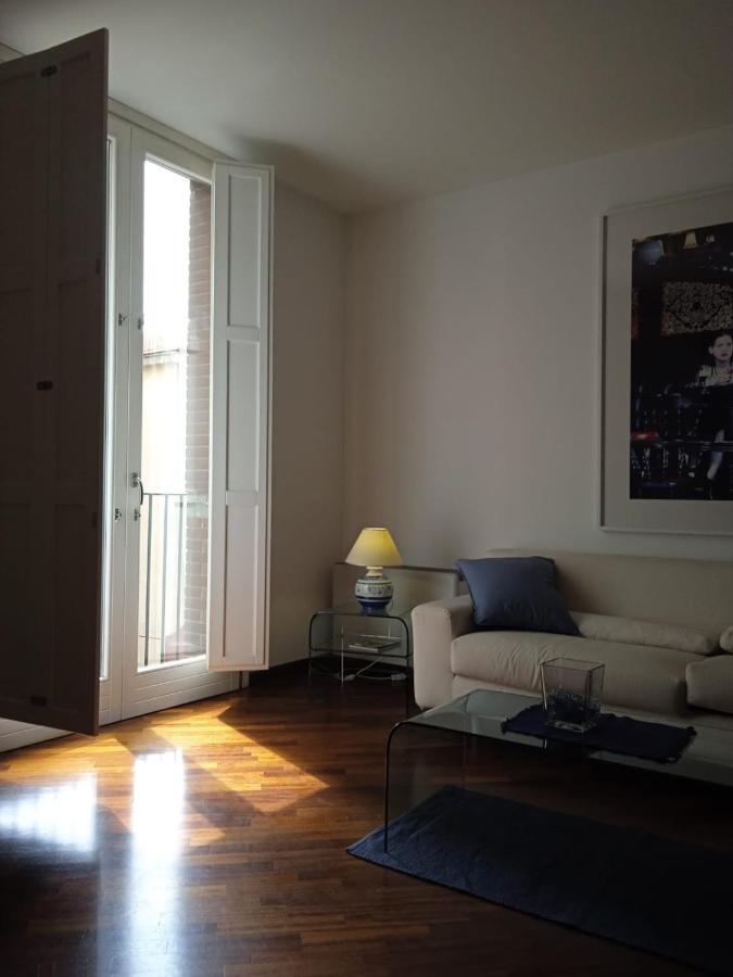 Olimpia Apartment City Center Salerno Kültér fotó