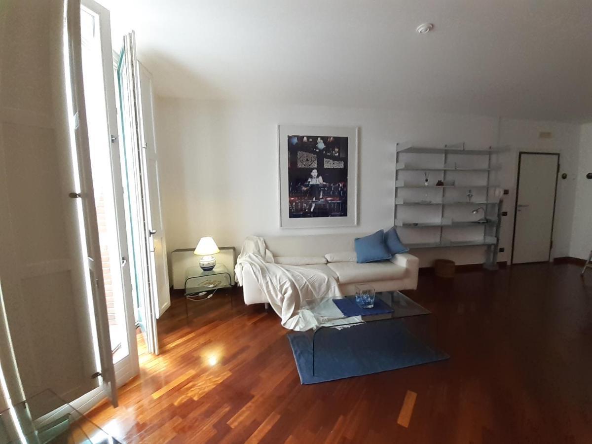 Olimpia Apartment City Center Salerno Kültér fotó